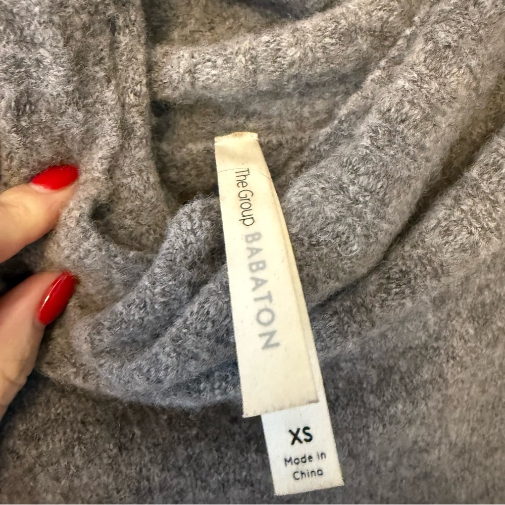Aritzia The Group by Babaton Plutarch Turtleneck Sweater Merino Wool Yak XS - Picture 3 of 5